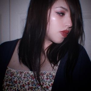 Meet your Posher, Briana